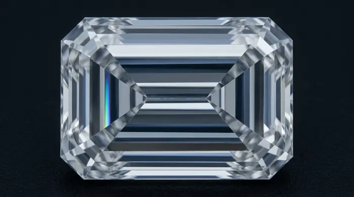 Emerald cut diamond showing long parallel step facets